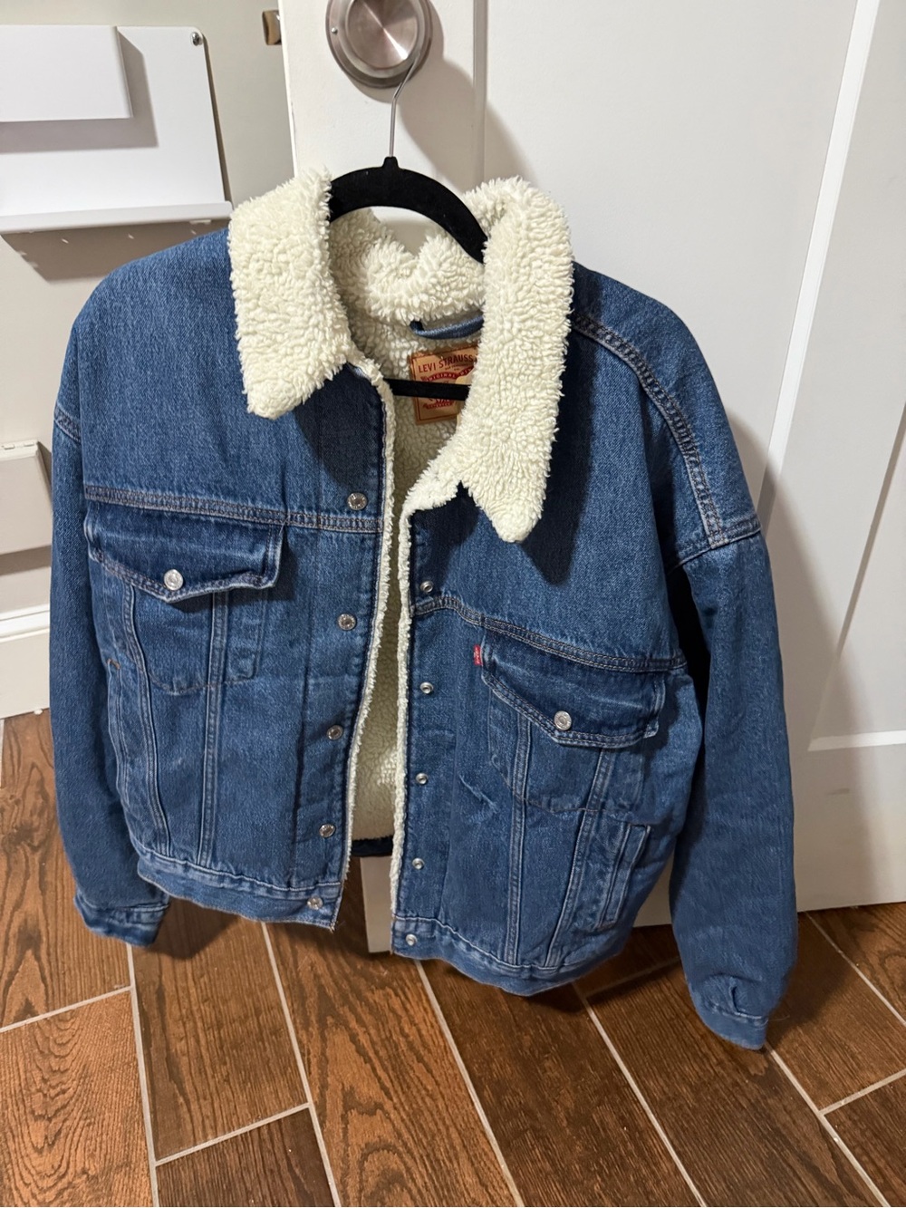Levi's Women’s Light Blue Sherpa-Lined Denim Jacket